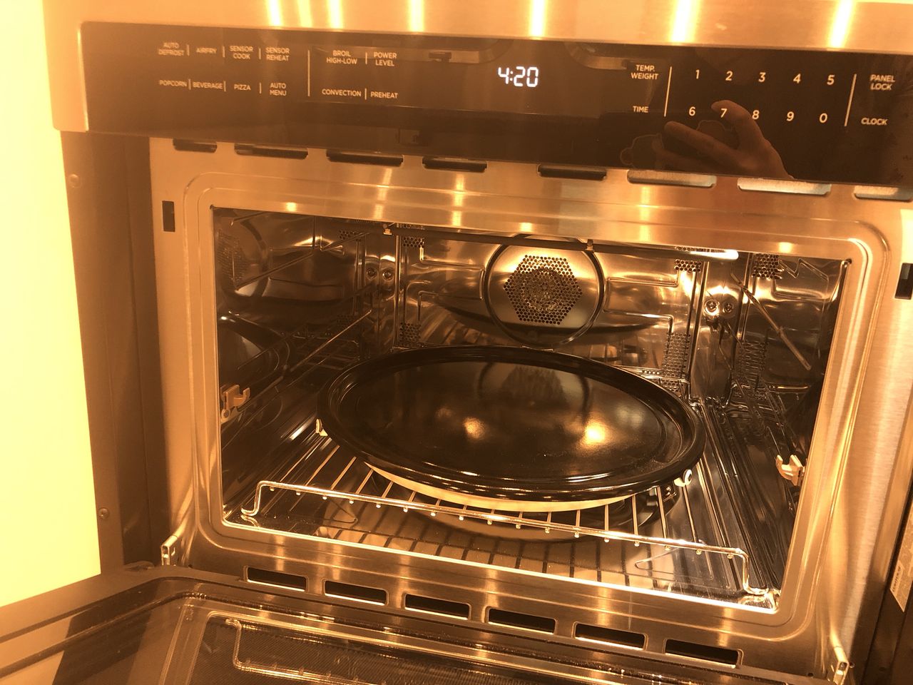 2026 Airstream 28RBT Base