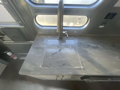 2026 Airstream 30RBT Base