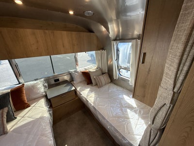2026 Airstream 25FBT Base