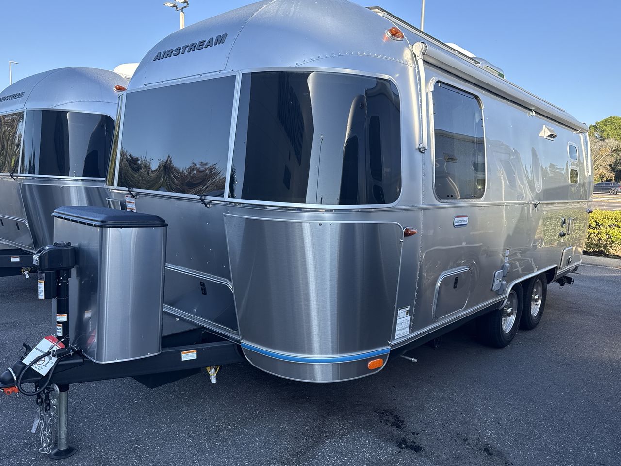 2026 Airstream 23FBT Base