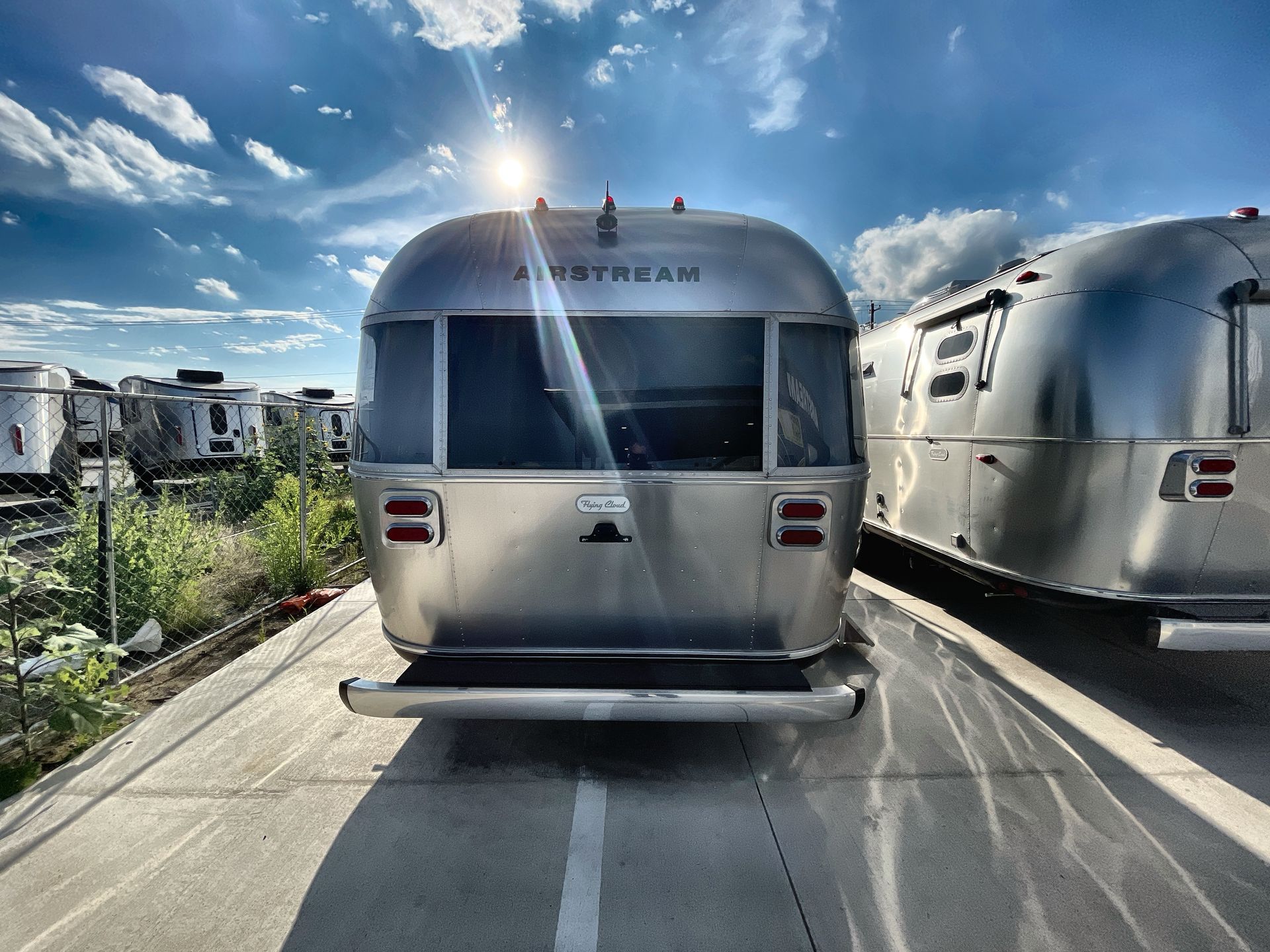2026 Airstream 27FBQ Base