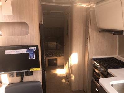 2026 Airstream 25FBQ Base