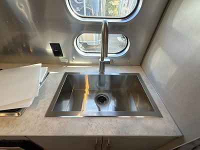 2026 Airstream 22FB Base