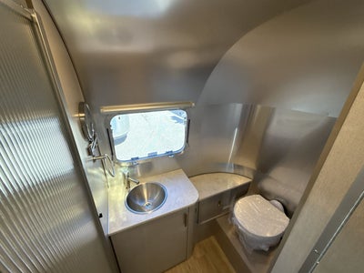 2026 Airstream 22FB Base