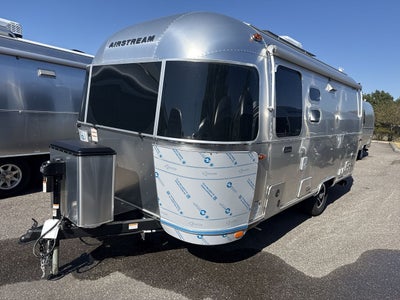 2026 Airstream 22FB Base