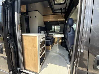 2026 Airstream Rangeline Base