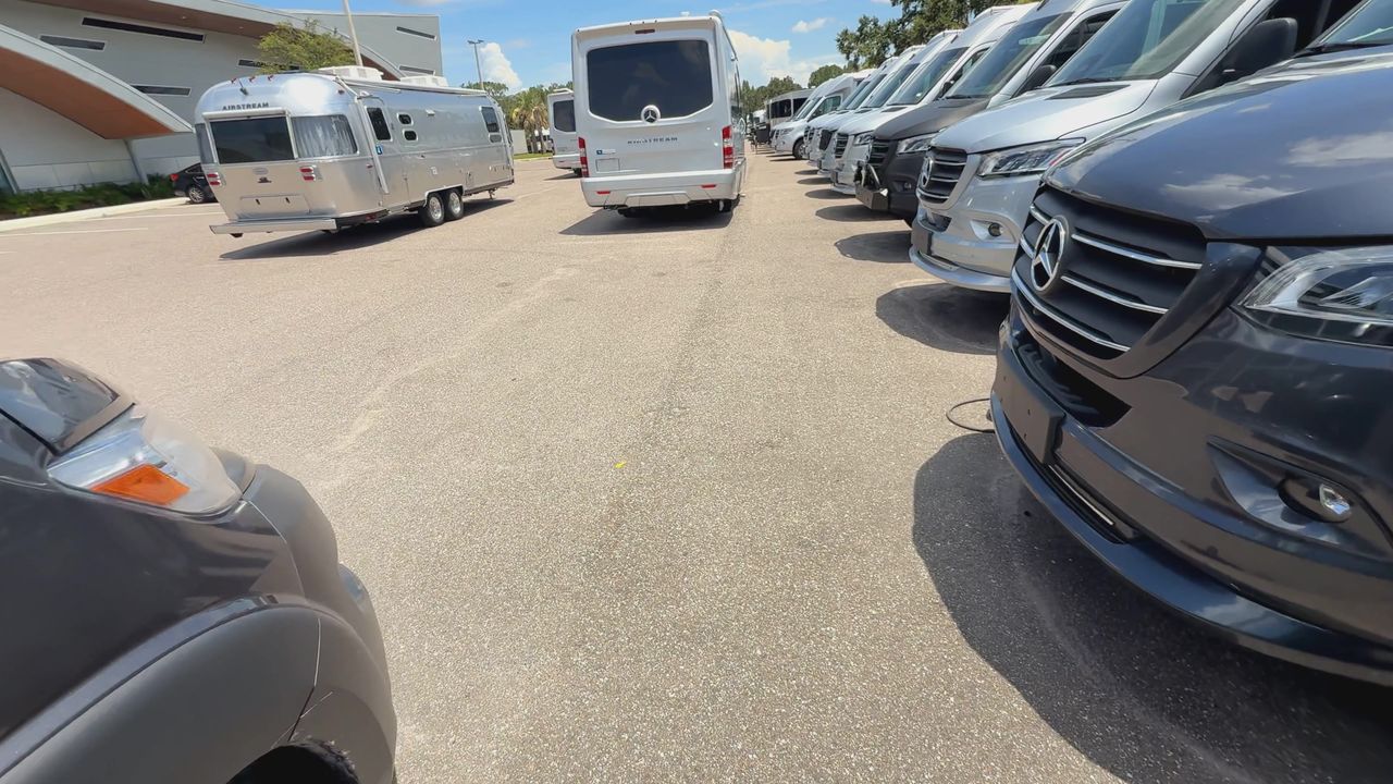 2026 Airstream Rangeline Base