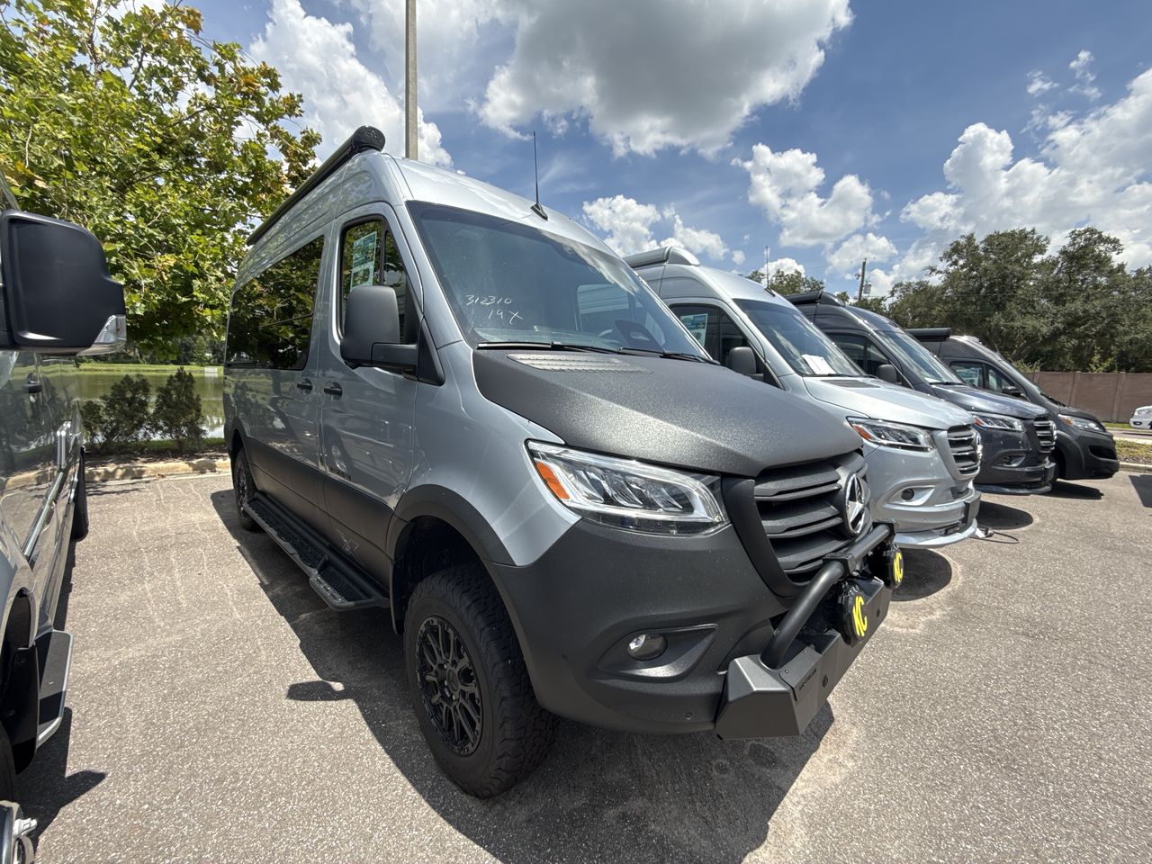 2025 Airstream 19X Base