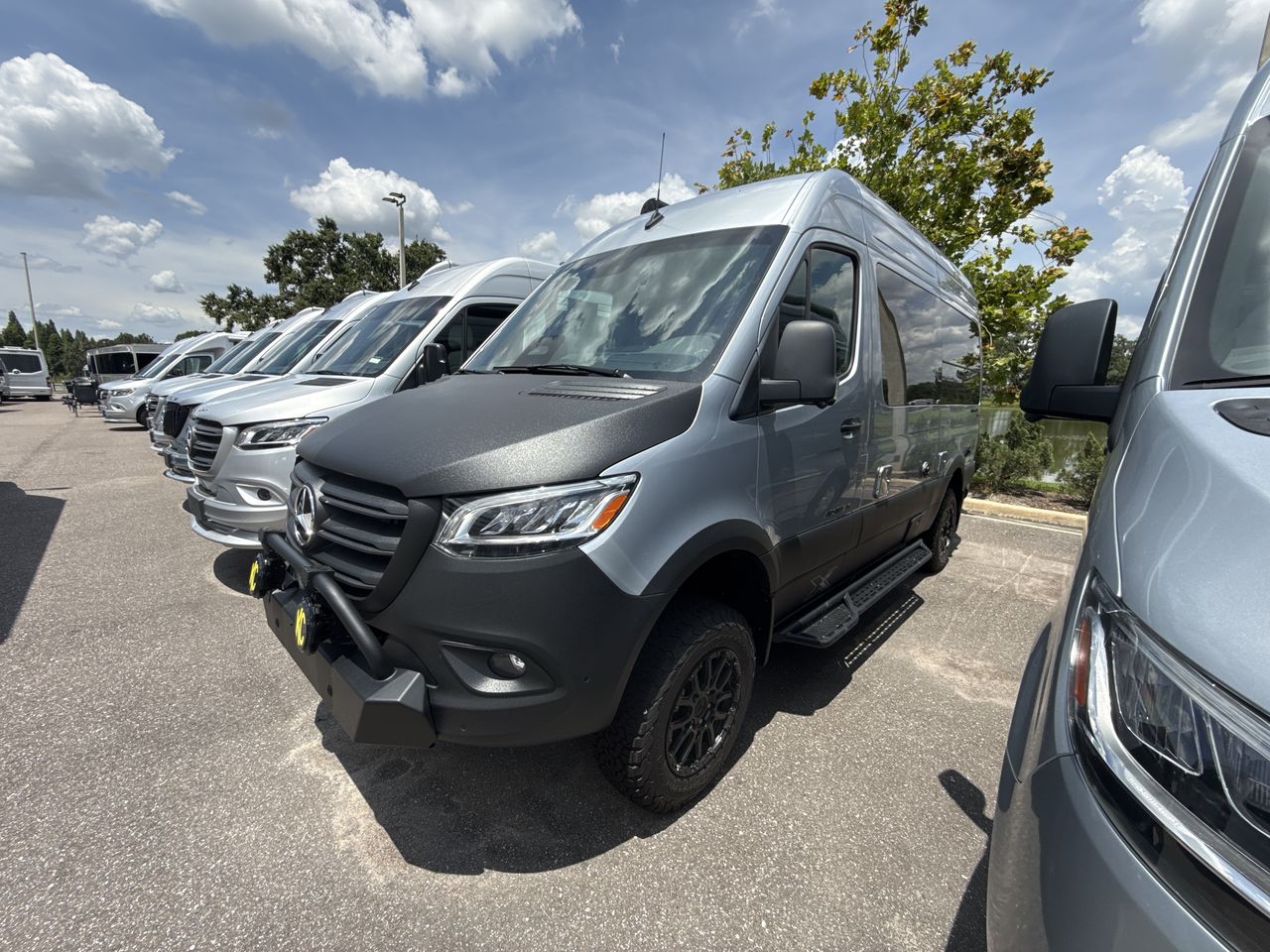 2025 Airstream 19X Base