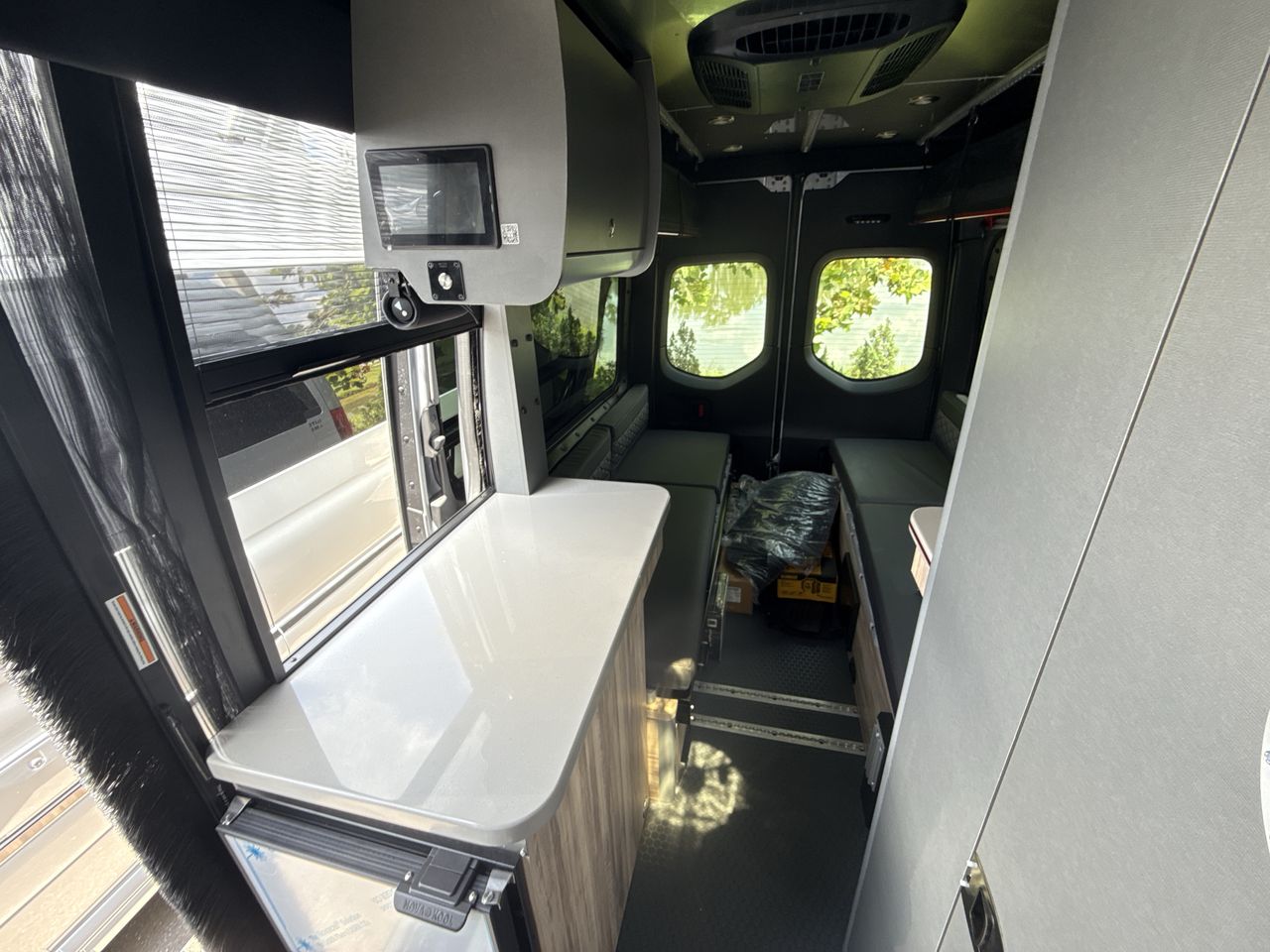 2025 Airstream 19X Base