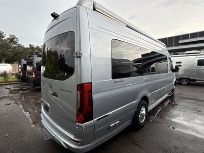 2026 Airstream 24GL 4x2 Passenger Base