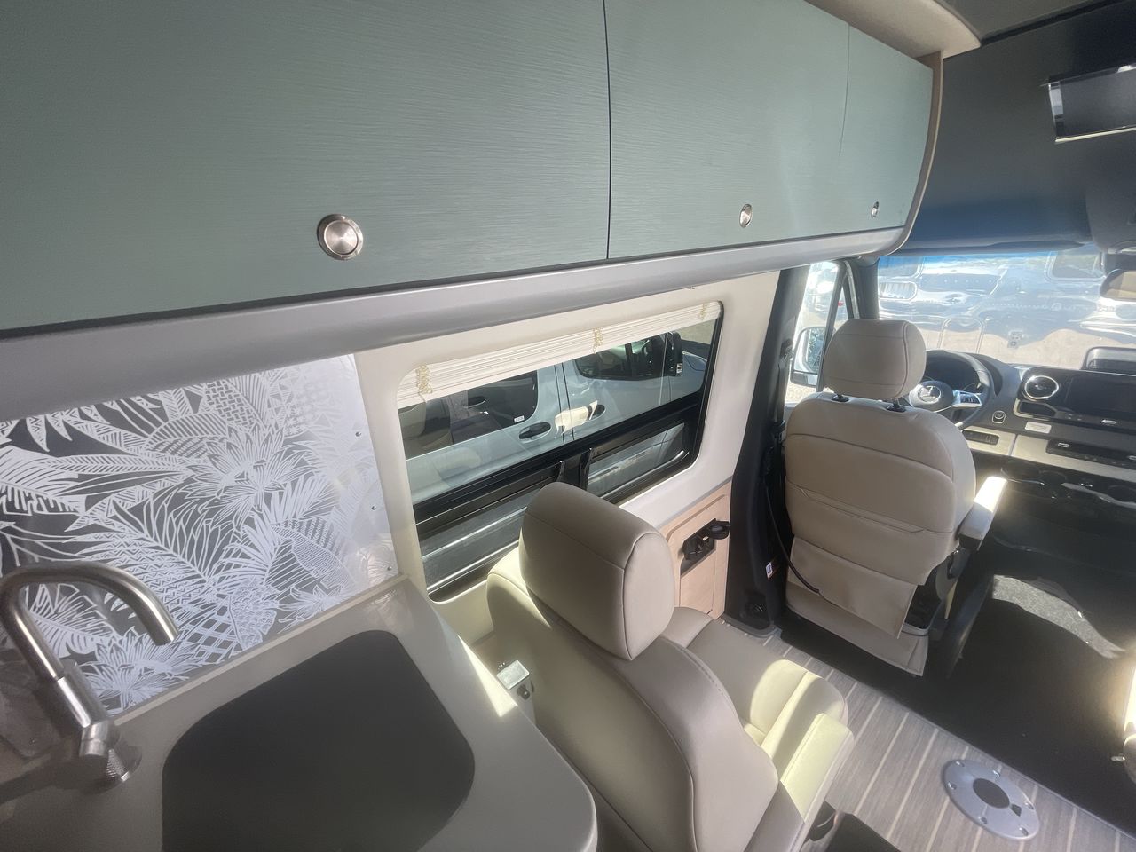 2026 Airstream 24GL Tommy Bahama Base