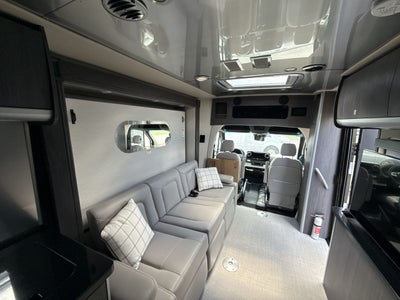 2026 Airstream Murphy Suite Base