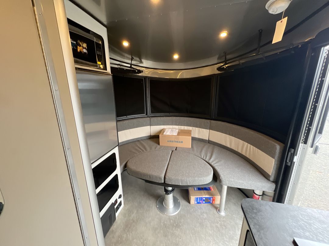 2026 Airstream 20Xe Base