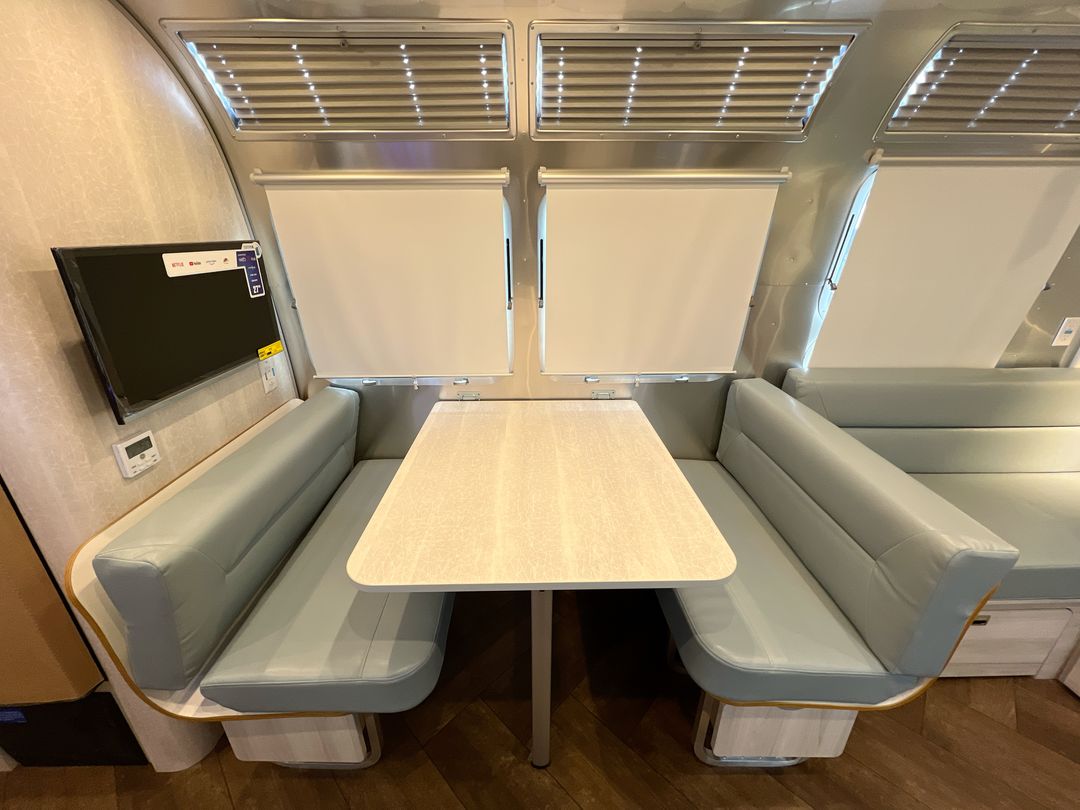 2025 Airstream 30RBQ Base