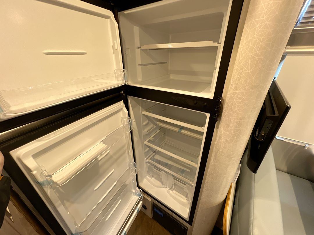 2025 Airstream 30RBQ Base