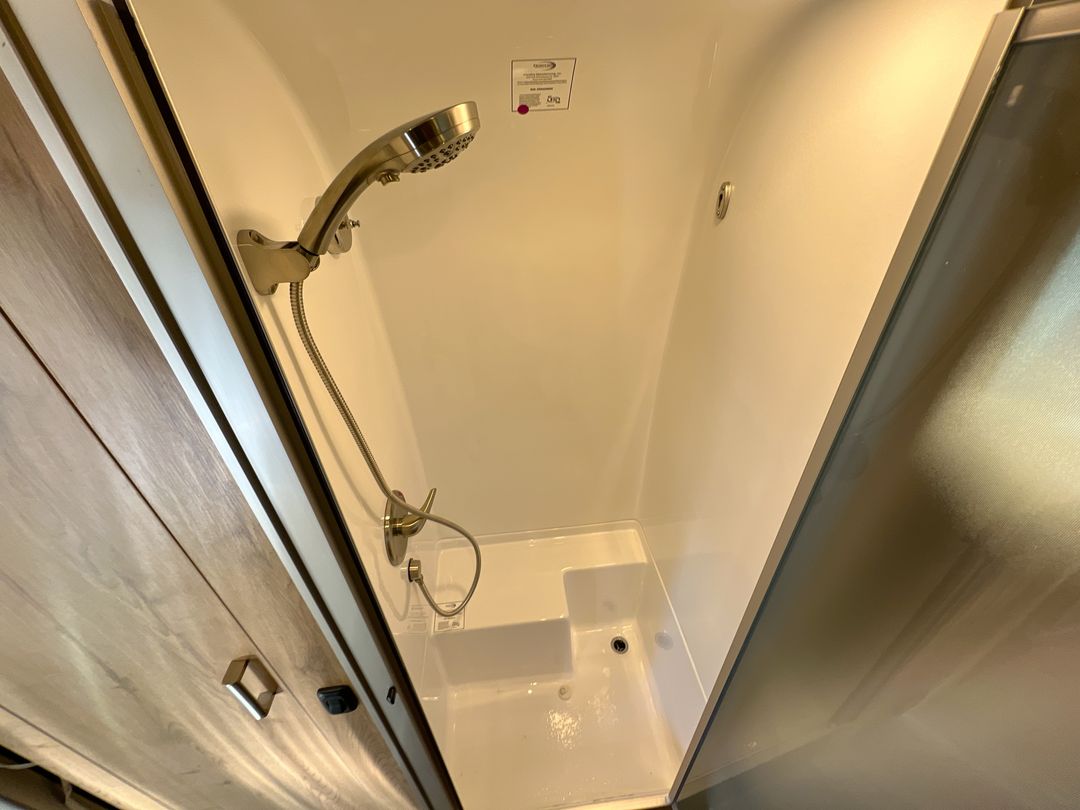 2026 Airstream 25FBT Base