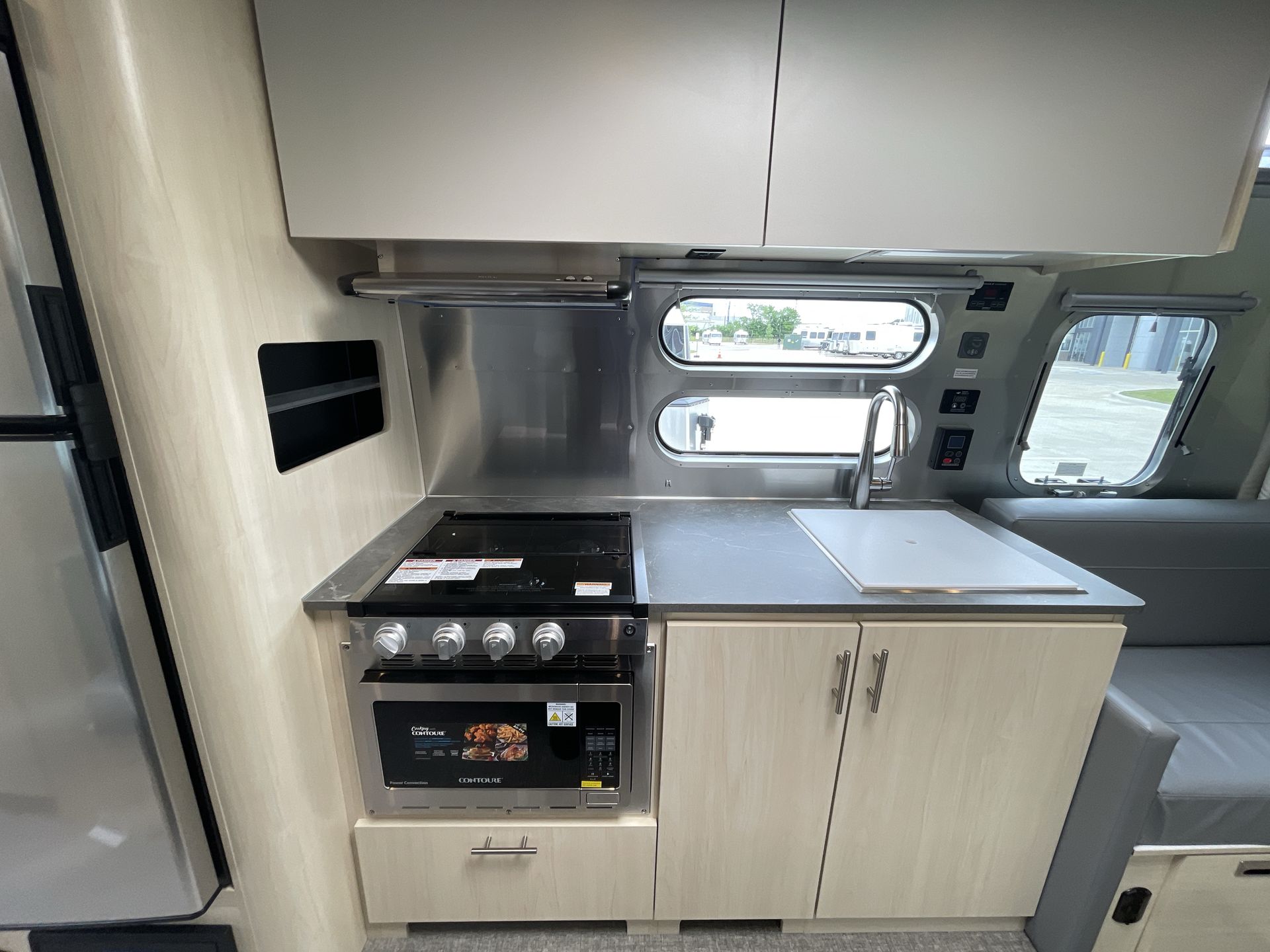 2026 Airstream 28RBQ Base