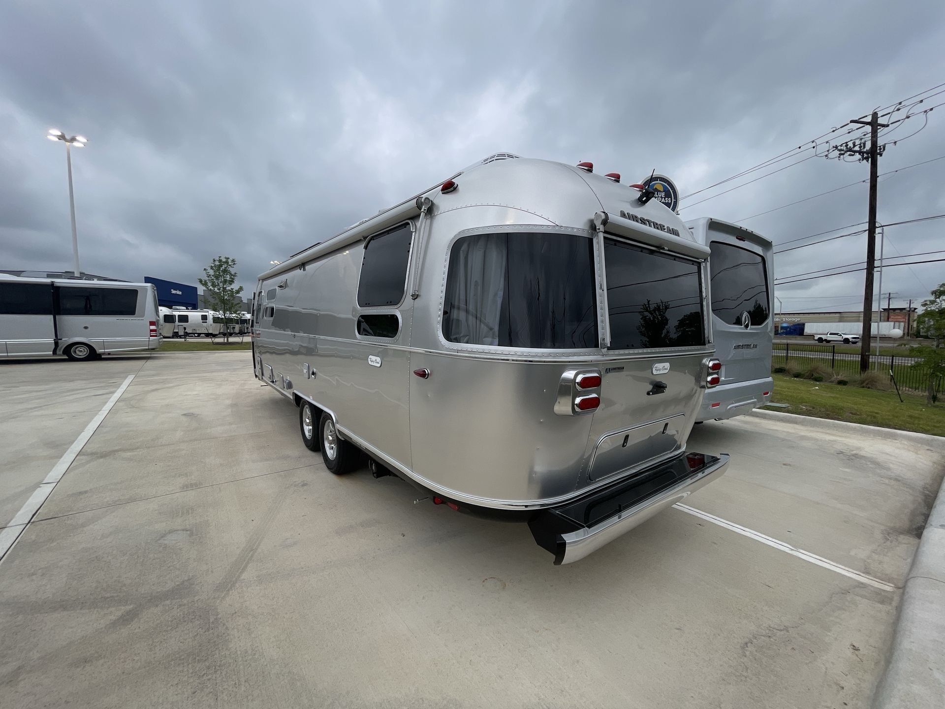 2026 Airstream 28RBQ Base