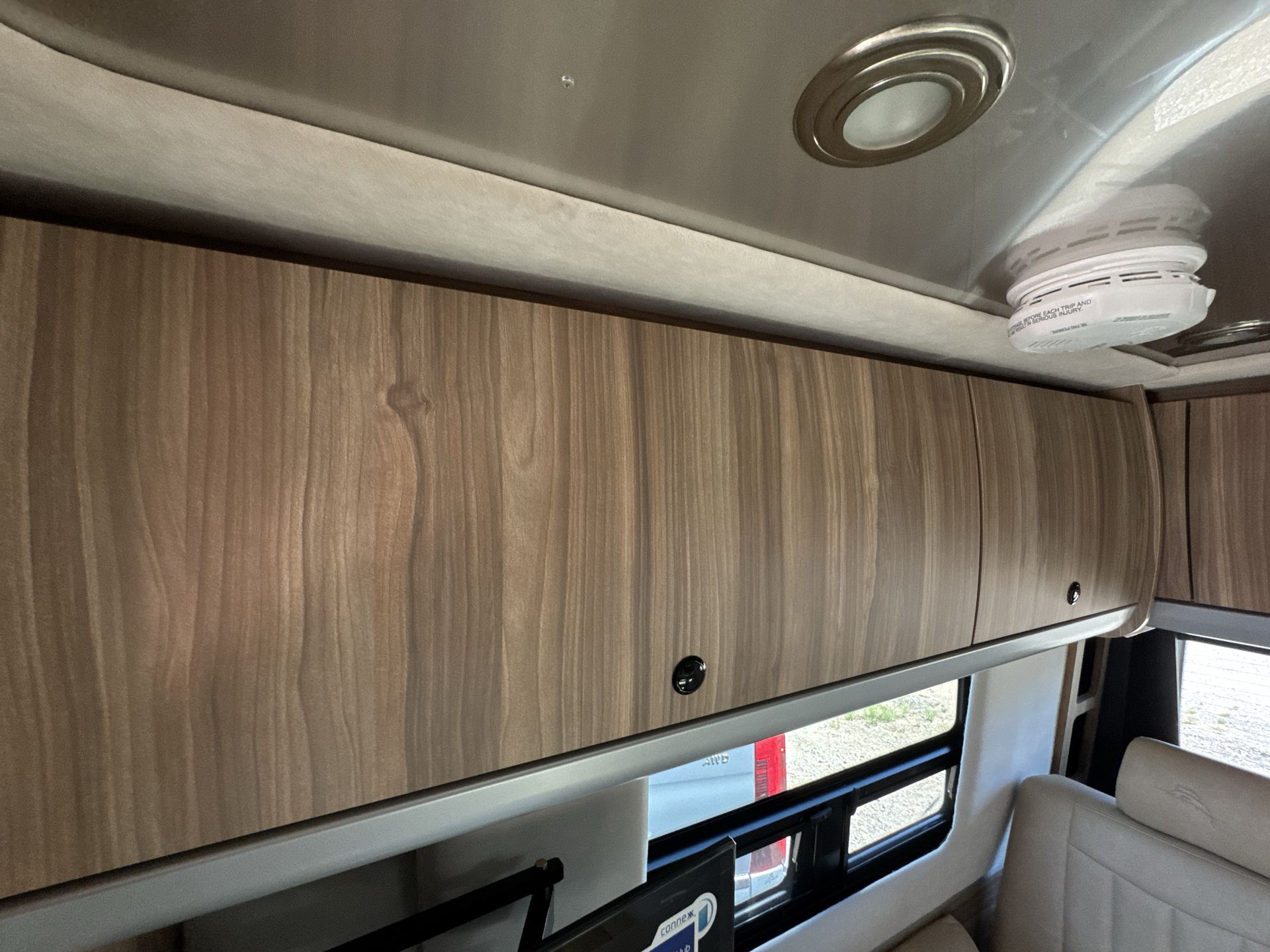 2025 Airstream 24 GL Base